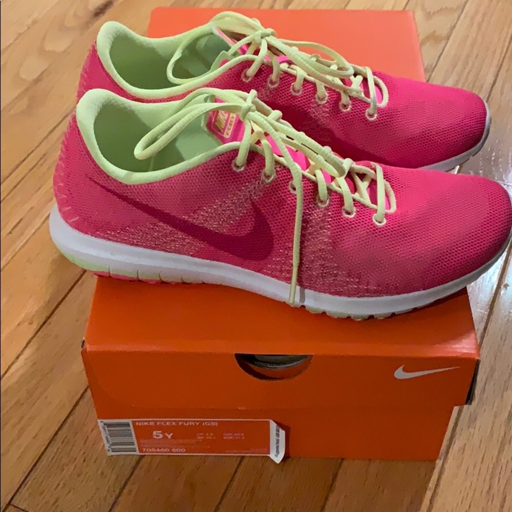 Nike Flex Fury
